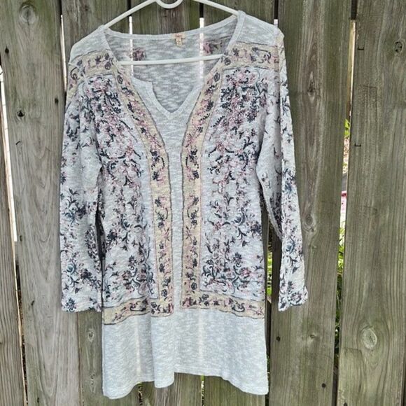 Reba Ligthtweight Ivory Floral Knit Sweater Metallic Embellishments Size Large - Picture 2 of 8
